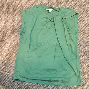 Banana Republic Sleeveless Tie-Detail Camisole in Green